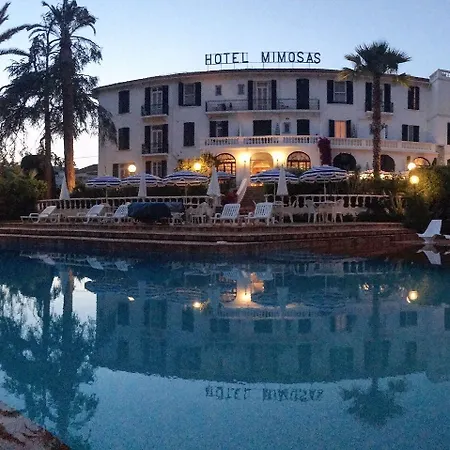 Des Mimosas 호텔 3*