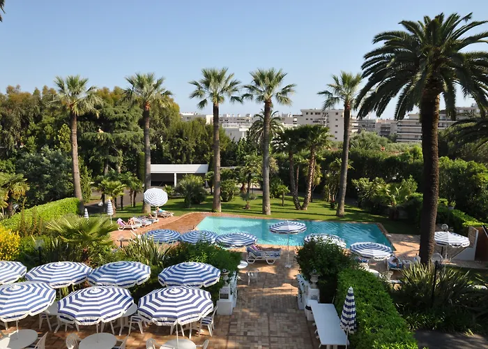 Des Mimosas 3* Juan-les-Pins