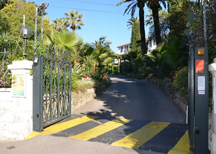 Des Mimosas Hotel 3*