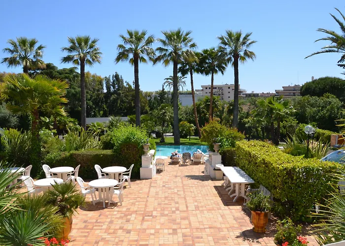 Des Mimosas Hotel 3*