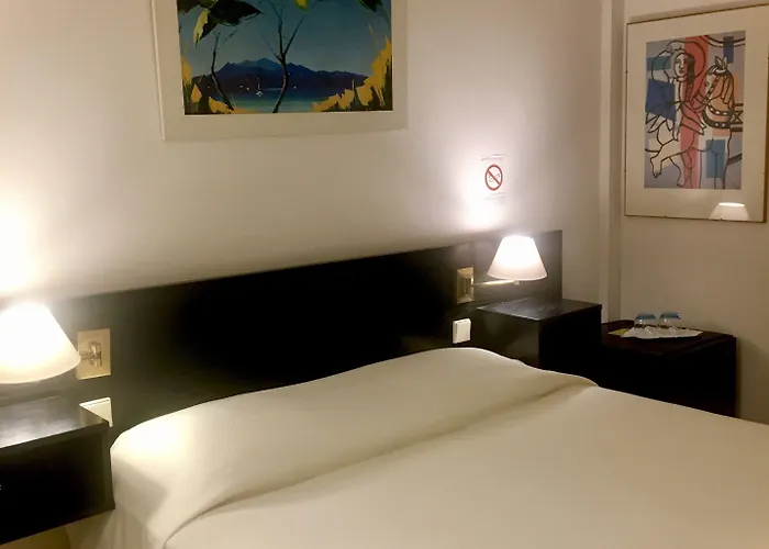 Des Mimosas 3* Juan-les-Pins