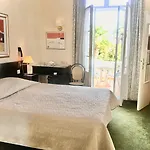 Hotel Des Mimosas Juan-les-Pins