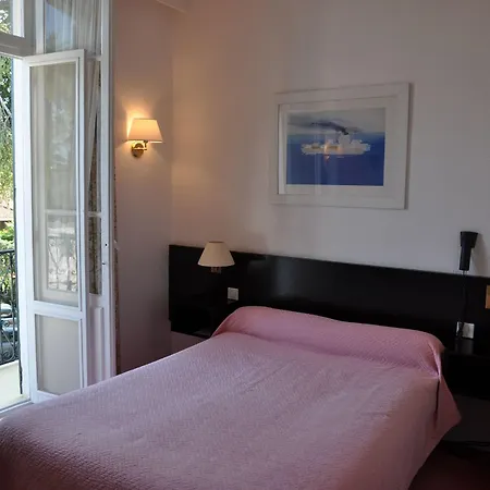 Des Mimosas Otel 3*