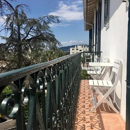 Des Mimosas Otel