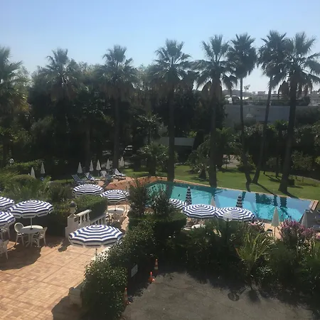 Otel Des Mimosas 3*