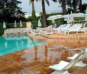 Des Mimosas 3* Ζουάν λε Πιν