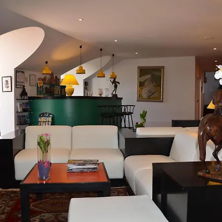 Des Mimosas Otel