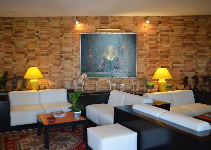 Des Mimosas 3* Juan-les-Pins