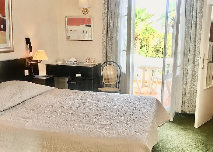 Otel Des Mimosas Juan-les-Pins