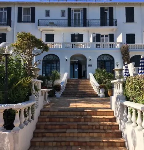 Des Mimosas 3* Juan-les-Pins